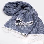 Πολύ μεγάλη εσάρπα boho από λινό με χειροποίητο τελείωμα